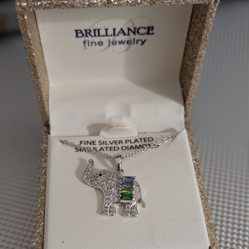 Silver Plated Elephant Pendant Necklace - Picture 2 of 3